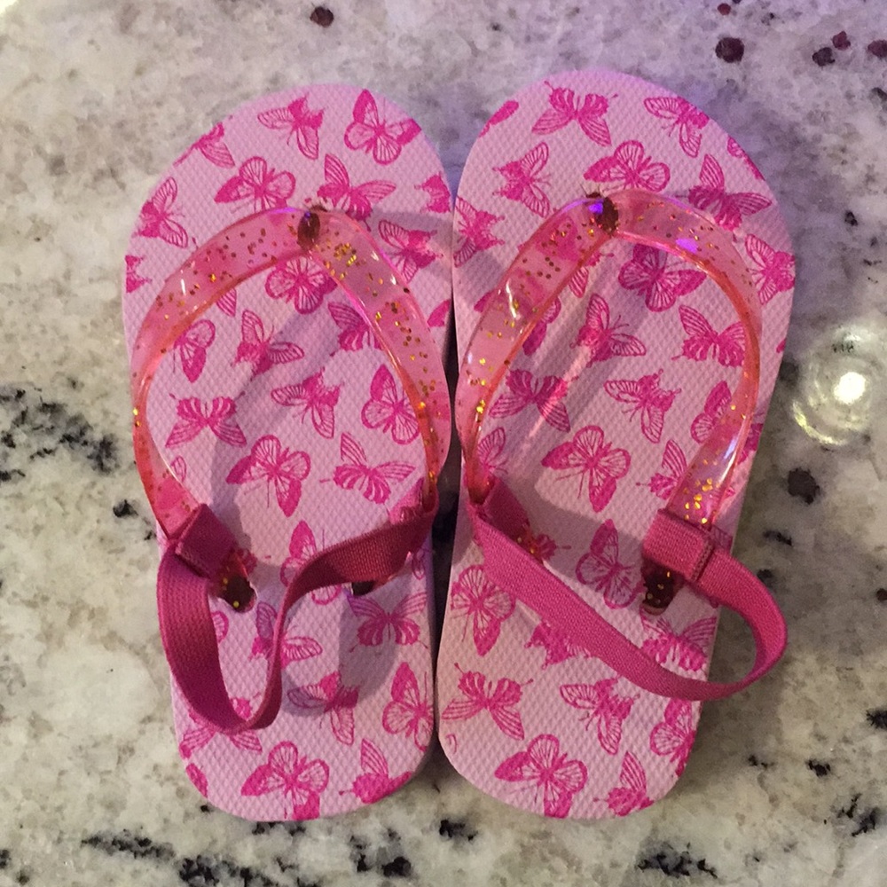 Pink butterfly 🦋 flip flop toddler sandals